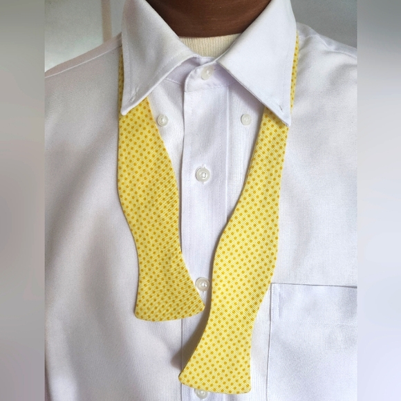 Yellow Polkadot Cloth Bow Tie - Picture 1 of 1